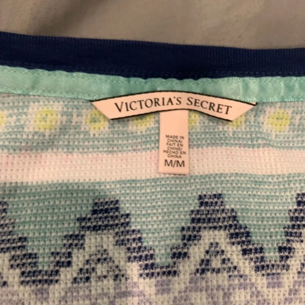 Victoria Secrets PJs - Picture 4 of 7
